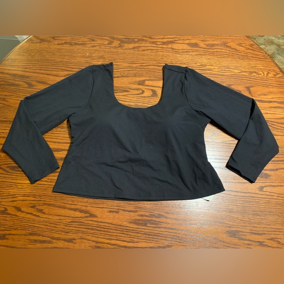 Fabletics Oasis Built In Bra Long Sleeve - Picture 3 of 5